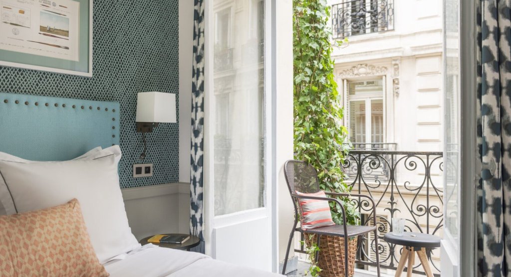 Hotel Adèle & Jules, Paris: Compact city hotel with a&nbsp;baby